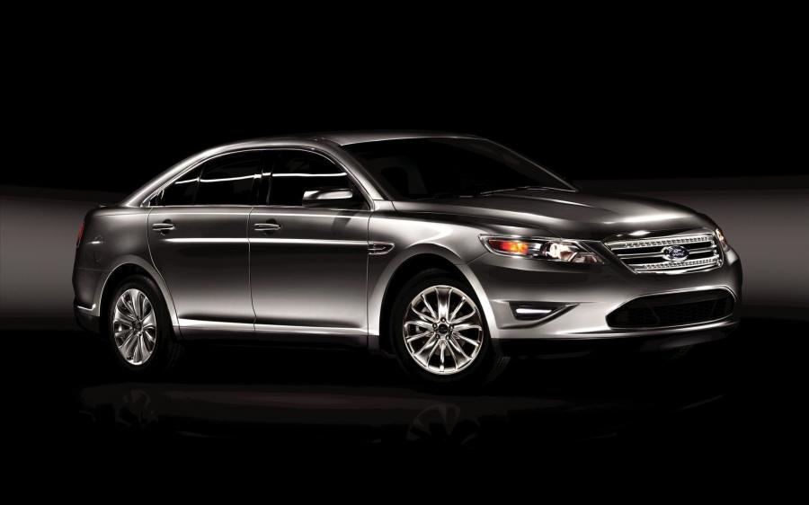 Ford Taurus Limited 2010 года  (фото 15 из 43)